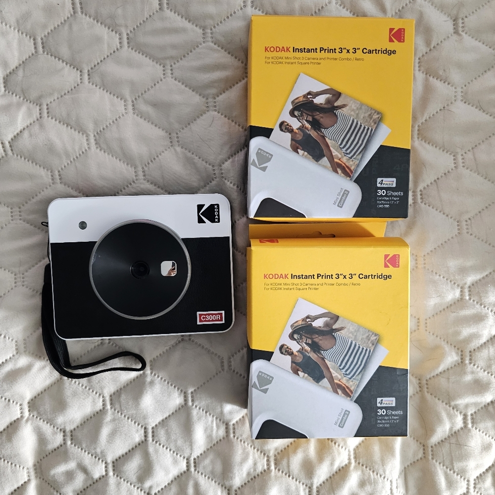 Kodak Instant Print Camera and Cartridges